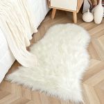 YIHAIC Peau de Mouton synthétique,Cozy Sensation comme véritable Laine Tapis en Fourrure synthétique, Man-Made Luxe Laine Tapis de Canapé Coussin (Blanc, 75 x 120 cm) (ZCZUOX, neuf)