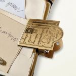 ANATTASOUL Clip de Carnet de Voyage en Laiton Vintage Stylo Pinceau Et Crayon, Pince Journaling M&eacute;tal Book Clip D&eacute;corative pour Journal, Carnet, Livre et Marque-page (ANATTASOUL FR, neuf)