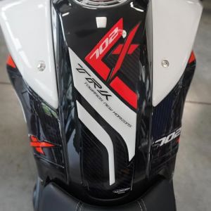 labelbike - Sticker 3D pour Protection de Réservoir Moto Compatible avec Benelli TRK 702X 2023-2025 - Gris (labelbike, neuf)
