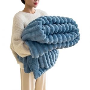Baketron Couverture Fausse Fourrure de Lapin，Couverture Polaire Moelleuse en Flanelle，Chaude Double Face Doux pour Domicile，comme jet&eacute; de canap&eacute; ou Couverture de（Bleu，180x200cm） (JIEXIUBAIHUO, neuf)