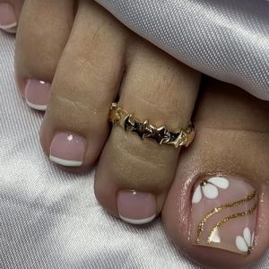 MouyouGlow 24 Pièces Faux Ongles D'orteil à coller Court,Carré Clair Blanc French Fleurs Floral Gold Bling Striped Été INS Fake Ongles Pieds Toe Nails Full Cover Orteils Press on Nails avec Colle (Mijisuper1985, neuf)