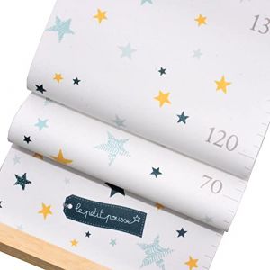 Toise murale enfant en toile, à suspendre avec baguettes en bois, inscriptible et pliable pour mesurer votre enfant (Etoiles - jaune/bleu) (Le Petit Pousse, neuf)