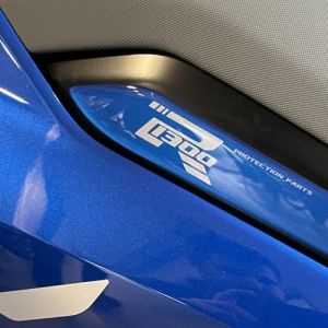 Resin Bike Autocollant Moto Compatibles avec BMW R 1300 GS Trophy 2023-2025. Protections Grip Lat&eacute;rales de R&eacute;servoir Contre Les Chocs et Les &Eacute;raflures. Autocollant 3D R&eacute;sin&eacute;s Made in Italy (ResinBike, neuf)