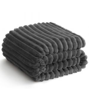 WAVVE Plaid Couverture Polaire 220x240 cm, Couverture lit 2 Personnes, Couverture Flanelle en Microfibre 240x220 cm, Jeté de Canapé Chaude et Douce Gris, Plaid Fourrure Canapé Grand (Wavve EU, neuf)