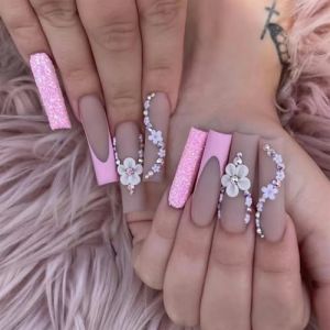 Faux ongles, ongles à presser Faux ongles longs en forme de cercueil avec colle, faux ongles marron portables avec strass, presse de Ballet, couverture complète(62) (zhangtingamz, neuf)