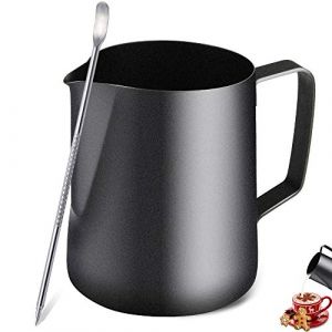 TechKen Pot à Lait en Acier Inoxydable Barista 900ml(32oz) Pichet à Lait Pot pour Le Café la Mousse de Lait Cappuccino et Latte, Noir (FSEU, neuf)