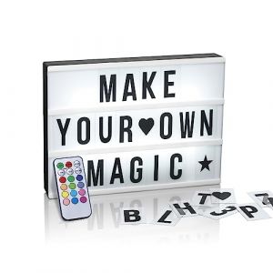 EASYmaxx boîte lumineuse DEL | fonction minuterie | 173 lettres et symboles interchangeables inclus | Modes de changement de couleur différents | Aux piles ou à câble USB [A4] (DS e-Sales GmbH, neuf)