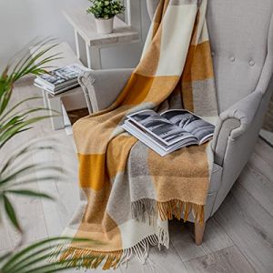 Linen & Cotton Couverture Chaude et Douce &agrave; Carreaux Devon - 100% Pure Laine de Nouvelle-Z&eacute;lande, Beige Naturel Blanc Jaune Moutarde (140 x 200 cm) Plaid Hiver Femme Homme Couvre-Lit Jete de Canape (Linen & Cotton Limited, neuf)