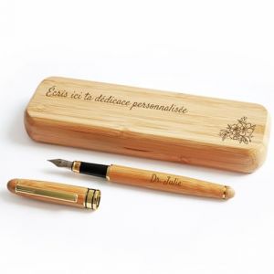 LASERO'’ Stylo Plume en Bois Personnalisé avec Nom – Cadeau Personnalisé pour Homme ou Femme avec Boîte en Bois Personnalisable et Dédicace | Impression UV Durable, Stylo de Luxe Rechargeable (LAC S.R.L., neuf)