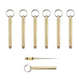 Lot de 6 cure-dents Ttragbare Titanium - Cure-dents intégré - Avec porte-clés - Cure-dents télescopiques en métal - Fourche à fruits - Support étanche - Pour le camping en plein air - Doré (HRASY-DE, neuf)