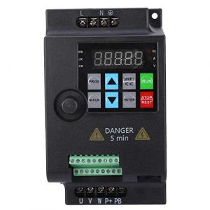 SKI780 Convertisseur de fréquence, Variateur de fréquence Inverseur Transformateur Monophasé 220V à Triphasé Mini VFD 220V pour Moteur 220VAC 2.2kW (Kerindas, neuf)