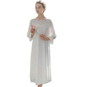 FENXIXIONE Chemises de nuit en coton victorien pour femmes, chemise de nuit &agrave; manches longues en dentelle, v&ecirc;tements de d&eacute;tente doux, pyjama, chemise de nuit (Blanc,L) (JUNLEIJINGXUAN, neuf)