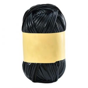 URFEDA Fil T-Shirt Fil &agrave; Crochet Fil &agrave; Tricoter en Tissu M&eacute;tallique Brillant Fil Tissu &Eacute;pais &eacute;lastique Super Doux Fil Polyester Fil Tricot&eacute; &agrave; la Main pour Sac Panier Tapis Bricolage Artisanat, Noir (iShang Direct, neuf)