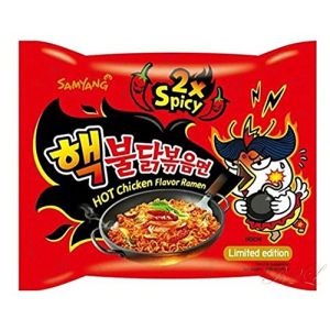 Samyang &ndash; Lot de 2 paquets de nouilles saut&eacute;es au poulet &eacute;pic&eacute;, saveur Curry Buldak (Encas d'Asie, neuf)