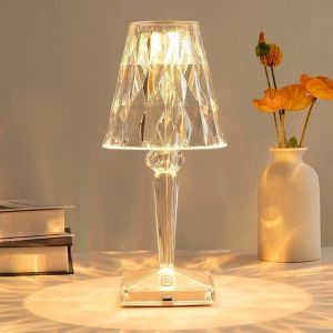 xiao Lampe LED en cristal, lampe de table en cristal diamant 3 couleurs changement de couleur contr&ocirc;le tactile lampe de chevet avec ligne USB lampe de chevet, Party dinner decor Creative light. (I) (Cong-Ye, neuf)