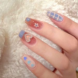 NICENEEDED Rose Bleu Appuyez Sur les Ongles de Longue Longueur, Mignon Kawaii Coeur Perle Bleu Plaid Ballerine Faux Ongles, 24 pièces Ongles en Acrylique à Couverture Complète avec Autocollants de (Niceneeded FR, neuf)
