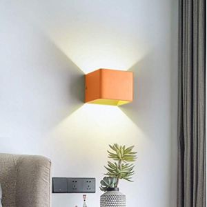 Hertl Applique murale carrée moderne à LED en métal coloré, mini lampes murales de 3,94 pouces de large for couloir, couloir, chevet (noir, lumière blanche)(Orange,Warm Light) (Abin-us, neuf)