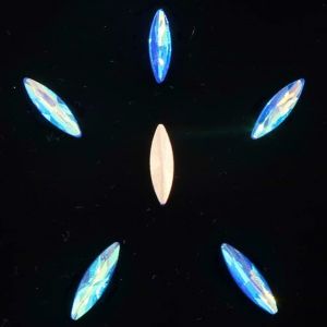 Cristal de verre 4 * 15mm forme mince arc-en-ciel gelée bonbon point arrière colle sur perles de strass applique bricolage coupe-A21 saphir AB, 4x15mm 50pcs (xiekedihaowu, neuf)