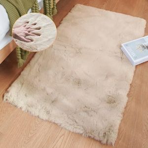 ORINOVA Tapis Chambre Beige Fausse Fourrure 60x90 cm Tapis Moelleux Salon Lavable Doux Poil Ras Duveteux Petit Beige Fluffy Rug Deco Rectangulaire (Faux Fur Store, neuf)