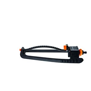 Fiskars Arroseur Oscillant M, R&eacute;glage facile de la port&eacute;e, Economiseur d'Eau, Pied plastique robuste, Taille universelle, Port&eacute;e 16 x 17 m, 298 g, Noir/Orange, 1023659 (RUBART, neuf)