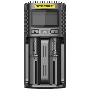 Nitecore Chargeur Universel Intelligent 2 Ports UM2 USB &agrave; Chargement Rapide pour Li-ION/Ni-MH/Ni-CD/IMR 26650 22650 21700 20700 20700 18650 18490 18350 17335 16340 RCR123 14500 10440 AA AAA Batteries (AMAVAPE, neuf)