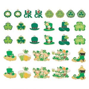 PandaHall Lot de 30 breloques en forme de tr&egrave;fle irlandais en &eacute;mail vert pour fabrication de bijoux, bracelets, colliers, boucles d'oreilles - Th&egrave;me Saint-Patrick (Yilisi Jewelry, neuf)