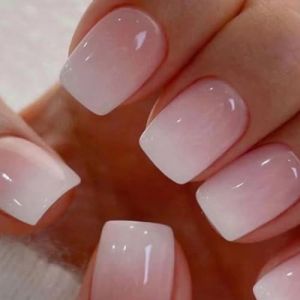Cubahop 24pcs fran&ccedil;ais court carr&eacute; faux ongles nu fleur rose faux ongles strass papillon presse - ongles (Couleur rose4) (Cubahop, neuf)