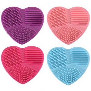 FREEBLOSS 4 tampon de Nettoyage pour Pinceaux de Maquillage Tampon de Nettoyage en Silicone en Forme de Cœur Rose Bleu Rose Violet 3.2" x 3" x 1" (Shunsn AM, neuf)