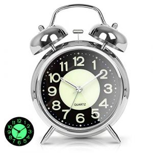 AYRELY® Réveil rétro Bruyant 4 Pouces, Double Cloche, réveil analogique Silencieux sans tic-tac, avec lumière et Cadran Lumineux, pour Gros dormeurs, Chambre et Table de Chevet (Argent) (AYRELYEU, neuf)
