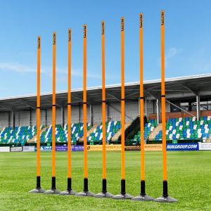 FORZA Piquets de Slalom Ajustables | Pack de 8 Poteaux Réglables pour l’Entraînement de Vitesse et d’Agilité | Football, Rugby et Autres Sports | Plusieurs Couleurs (avec Bases, Orange) (Net World France, neuf)