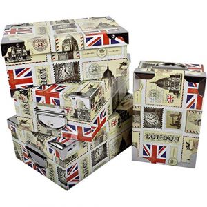 2.J. London, Lot De 4 Boîtes De Rangement En Carton Imprimé Decor UK, Angleterre, Londres Avec Angles Et Poignées En Métal. Tailles : XL 29x20x11 cm - L 27x18x10,5 cm - M 25x16,5x10 cm - S 23x15x9 cm (kdo dco, neuf)