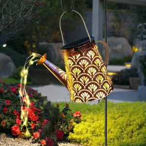 LQWELL® Arrosoir Solaire avec Lampe Guirlande Lumineuse Cascade pour Jardin Extérieur, Lampe de Jardin Lanterne Solaire Vintage pour Cour, Pelouse, Allées, Patio, Décoration de Cour (EUROPAPA, neuf)