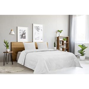 Autrefois Dessus de lit Blanc Oasis - Couvre lit matelassé Doux et léger - Boutis uni 240x260 cm - 2 Places avec Deux taies 65x65cm- Motifs Feuilles de Palmier - Couverture Microfibre (L'atelier By Autrefois, neuf)