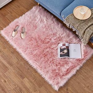 QINGLOU Peau de Mouton synth&eacute;tique,Cozy Sensation comme v&eacute;ritable Laine Tapis en Fourrure synth&eacute;tique, Fluffy Soft Longhair D&eacute;coratif Coussin de Chaise Canap&eacute; Natte (Rose, 60 x 90cm) (QINGLOU, neuf)