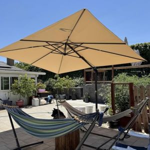 PURPLE LEAF Parasol D&eacute;port&eacute;, Parasols de Jardin Ext&eacute;rieur Toile 240 g/m&sup2; avec Protection UV, 8 Baleines en Aluminium, Manivelle, Inclinable et Rotative, Parasol avec Pied 2,7 x 3,5 m Beige (PurpleLeafGarden, neuf)