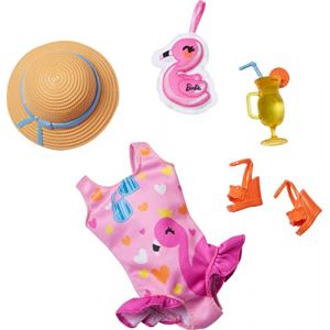 Barbie: My First Barbie Clothes, pack mode pour poupées préscolaires de 34,3 cm, maillot de bain et flamant rose avec accessoires de plage, jouets pour petits enfants (K6 Trading - FR, neuf)