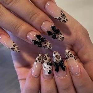 Faux Ongles Court MouyouGlow,Amande Nude Léopard French 3D Kitty Bow Noeud Papillon Crystal Cute kawai Chat Anime Press on Nails avec Colle à Ongles,Y2K Coquette Fake Nails (Mijisuper1985, neuf)