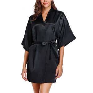 Wikoan Kimono Bridesmaid Peignoirs Femme Satin Peignoir Mariage Manche Courte Peignoir Sortie de Bain Robe de Chambre Femme Satin Robe Noir M (Wikoan Direct, neuf)