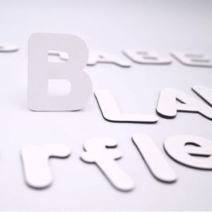 FERFLEX - Jeu magnetique p&eacute;dagogique Enfant -Alphabet magnetique Lettres magn&eacute;tiques Blanches - Utilisable sur Tous Supports magn&eacute;tiques - Jeu Enfant 3 Ans - 125 Magnets (FERFLEX, neuf)