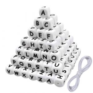 TOAOB 52pcs Perles Lettres Alphabet Silicone pour Bracelets Cube 12 mm Alphabet Perles Carrées Grand Trou Blanc avec Noir Lettres A à Z pour DIY Fabrication de Bijoux Colliers Fantaisie Porte-Clés (uktoaob, neuf)