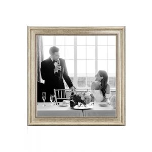 CABBEL Cadre photo 40x40 cm Argent – Style Baroque Vintage – Pour affiches, photos et certificats – Verre acrylique incassable – Élégant & décoratif – Idéal pour salon, bureau ou galerie (Seller4Ever, neuf)