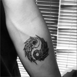 Lot de 2 tatouages ​​temporaires &agrave; base de plantes, motif Tai Chi Bagua, ailes, pour bras, femmes et hommes, semi-permanents, imperm&eacute;ables, dur&eacute;e 2 semaines, faux tatouages (CHJWEIHHERT, neuf)