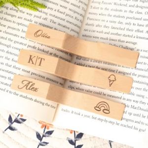 HDLOVE Support De Page De Livre En Bois Personnalis&eacute;, &Eacute;carteur De Page De Livre, Assistant De Lecture Fait, Accessoires De Livre pour Les Amoureux Des Livres, Cadeau pour Les Adultes Lecteurs (HDLOVE, neuf)