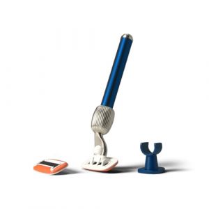 Fler The Razor Starter Set Rasoir 5 lames Rasoir avec support et 2 lames de rechange, Rasoirs Unisexe, Lamette &agrave; Aloe Vera, Vitamine E, Bleu Midnight (Fler World, neuf)