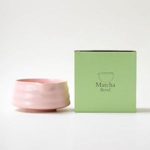 YlobdolY Bol à matcha en céramique avec bec verseur, bol traditionnel fait à la main en porcelaine émaillée solide japonaise à rayures avec coffret cadeau pour fouetter le matcha rose mat (YiHangFuShi, neuf)
