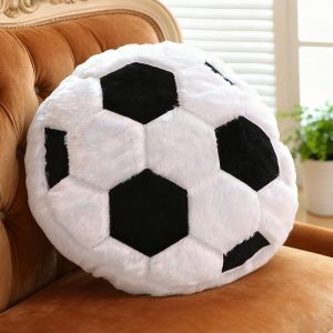 VKFOFEG Coussin de Football en Peluche, Cadeau pour Garçon Fan de Sport, Décoration Créative, Ballon de Foot Décoration pour Chambre d'adolescent, pour Les Amateurs de Football (35cm/13.78in) (JX2024, neuf)