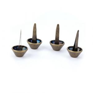 50 -pcs Sac Pieds Stud Spike, 10 mm Portefeuille Cône Studs Plat Métal Spikes Rivet Crochet Brads Brads Sac Bas Boutons pour Sac à Main Portefeuille Vêtements Bricolage Cuir (Fonsyn, neuf)