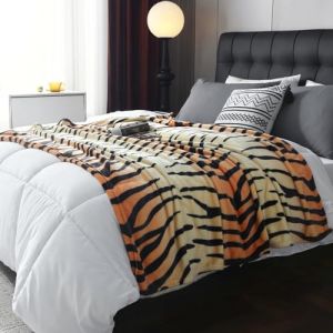 DREAMLANDING Jet&eacute; de lit en polaire pour canap&eacute;, lit, chaise, couverture d&eacute;corative ultra pelucheuse (130 x 150 cm, tigre) (HangZhou Azure, neuf)