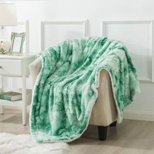 Wajade Couverture Plaid Polaire Super Chaude,Vert Plaid Fausse Fourrure Haute Qualité, Plaid Polaire Poil Douce et Confortable, Plaid Canape, Ultra Douce et Duveteuse,200x220cm (Wajade FR, neuf)