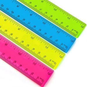 RTRTGS Règle Droite, 4 Pièces Règle en Plastique, Règle Transparente Colorée pour L'école, Bureau, Maison (15cm) (RTRTGS, neuf)